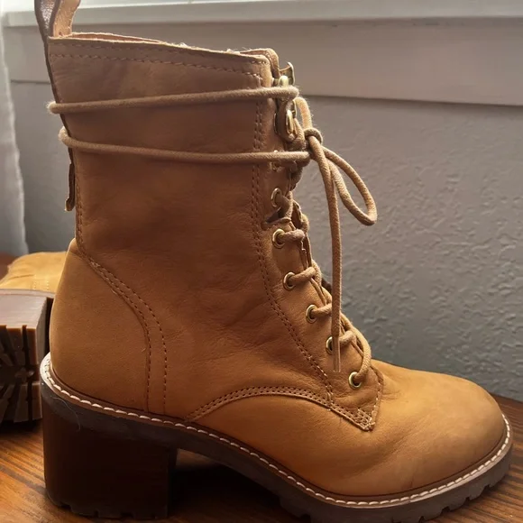 Crown Vintage Tan Lace-Up Boots - Picture 2 of 3